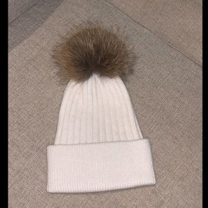 NEW Knit Beanie Hat Real Fox Fur Pom in Ivory